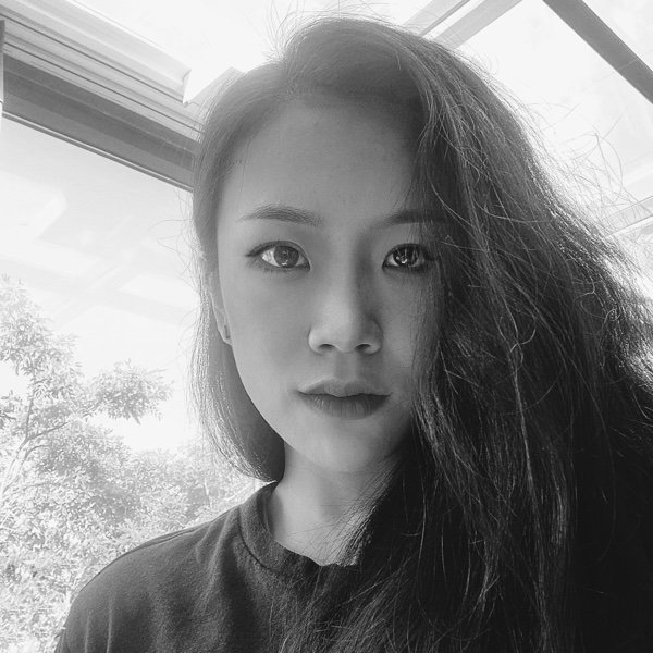 Portrait of Hanna Zhu, Somatic AI researcher and AI motion artist